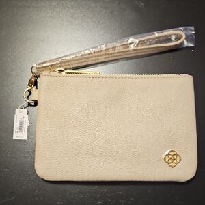 New Kendra Scott Beige Wristlet with Gold Accents